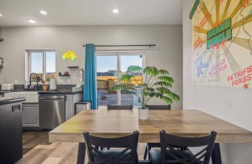 Kanab House | Kanab Desert Escape | Hot Tub, Views & Stargazing