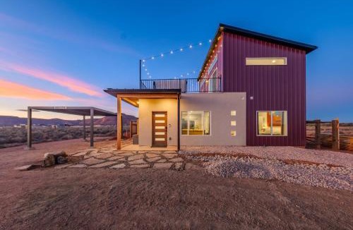 Kanab House | Kanab Desert Escape Hot Tub Stargazing Views