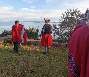 Llachon Bed & Breakfast | Kantuta tours llachon