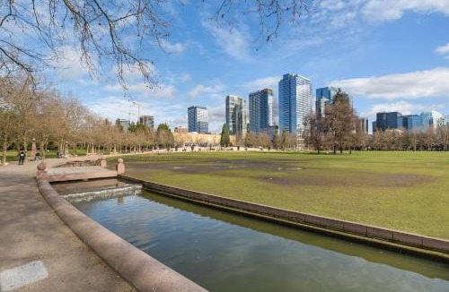 Northwest Bellevue Apartment | Kasa Bellevue Seattle