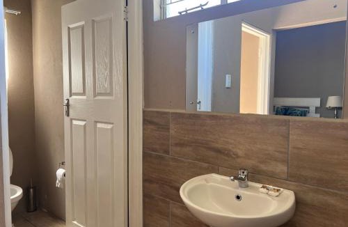Dundee Bed & Breakfast | khaya4u Guesthouse