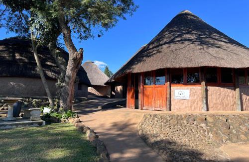 Dundee House | Kwakunje guest lodge
