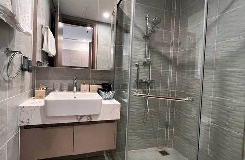 Gia Lam Hotel | L'A Suites Ocean Park Center Hanoi
