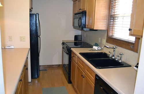 Reeds Spring Cabin | L131B, 2-King Br + 1 Loft 3rd Br/Bunk Bed 1 Queen Sleeper
