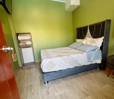 Huacachina Hostel | La Casa de Bamboo