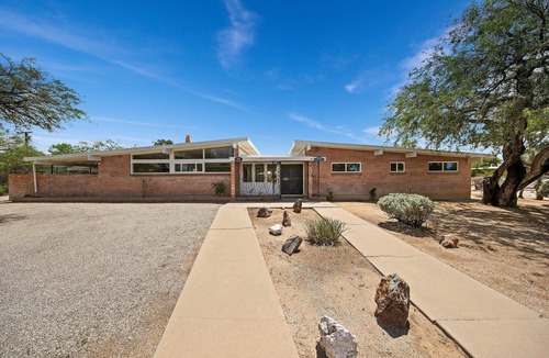 Tucson Villa | La Casa Del Desierato Gorgeous Home in Old Pueblo