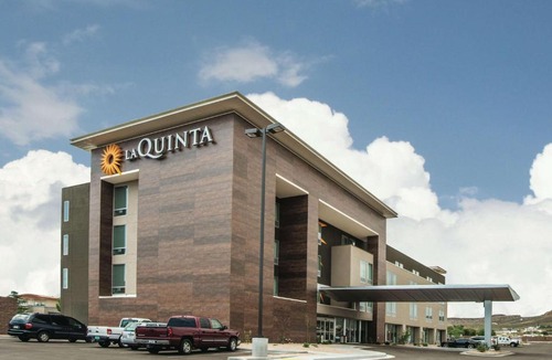Kingman Hotel | La Quinta by Wyndham Kingman