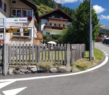 Santa Cristina Val Gardena Apartment | La terrazza gardenese