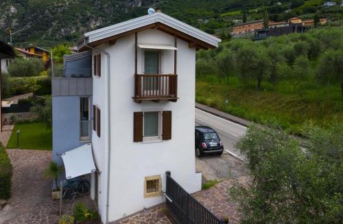 Bolognano-Vignole House | La Torretta, Casa indipendente con parcheggio in zona tranquilla ad Arco