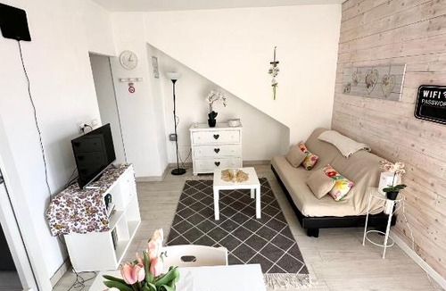 Ischia Apartment | Lake Apartment Ischia White