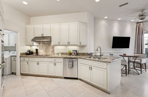 Scottsdale Ranch House | Lake front home in Scottsdale!