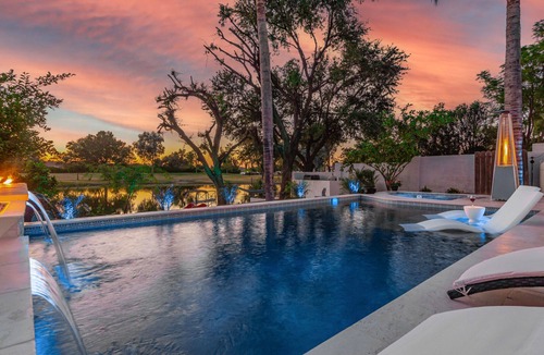 Ocotillo House | LAKEFRONT!FREE HEATED POOL,SPA. BOAT, KAYAK. EV charger. Ocotillo Chandler.