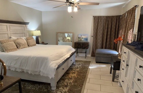 Litchfield Park House | Lakehouse in Old Litchfield Park