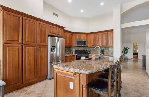 Arrowhead Ranch House | Lakeside home with private patio, Grill, Golf view