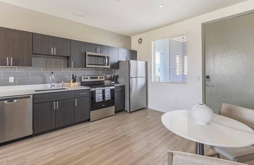 Maryvale Village Apartment | Landing | Amazing 1BD, Gym, Clubhouse