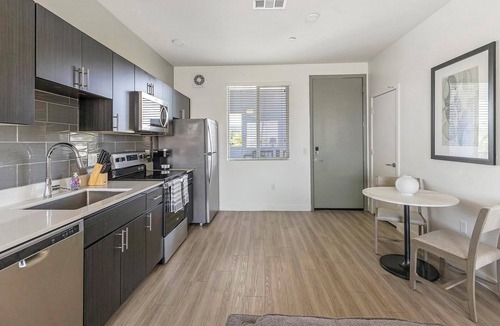 Maryvale Village Apartment | Landing | Amazing 1BD, Gym, Clubhouse