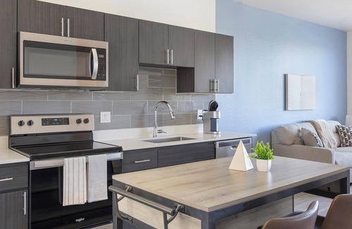 Maryvale Village Apartment | Landing | Amazing 1BD, Gym, Clubhouse