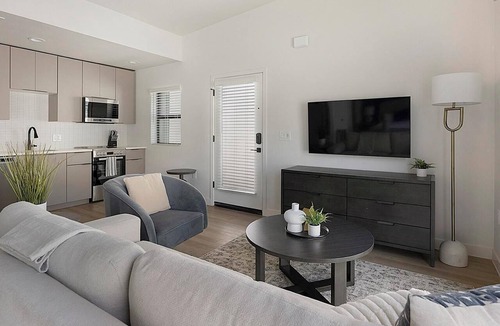 North Mountain Apartment | Landing | Amazing 1BD, Gym, Game Room