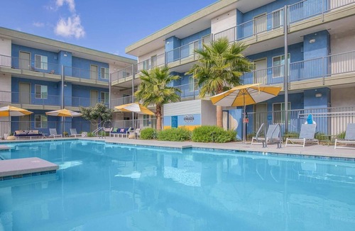 Goodyear Apartment | Landing | Beautiful 1BD, Pool, Gym