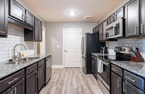 Cocoa Apartment | Landing | Chic 2BD, Pool, Gym