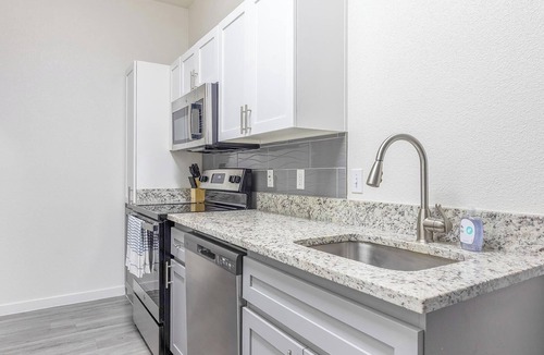 Tempe Apartment | Landing | Incredible 1BD, Clubhouse, Gym