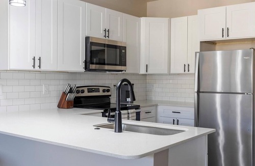 Goodyear Apartment | Landing | Spectacular 1BD, Clubhouse
