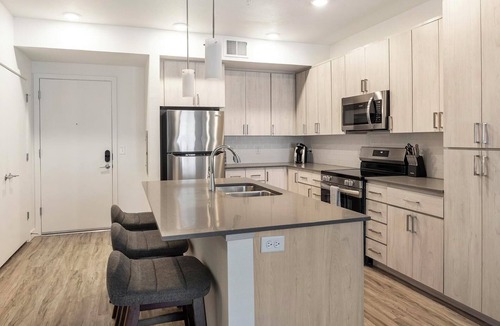 East Mesa Apartment | Landing | Spectacular 2BD, Gym, Clubhouse