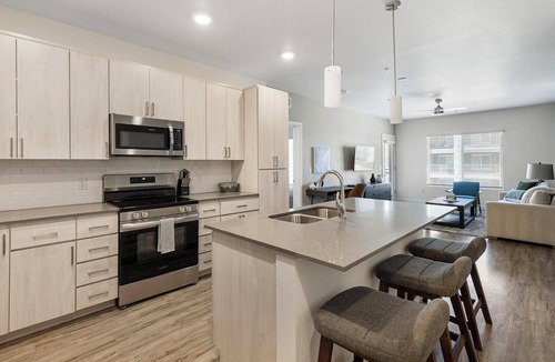 East Mesa Apartment | Landing | Spectacular 2BD, Gym, Clubhouse