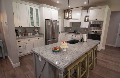 Flagstaff House | Large Flagstaff Retreat w/Hot Tub & Guest Home