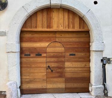 Bolognano-Vignole Apartment | Le vecchie mura