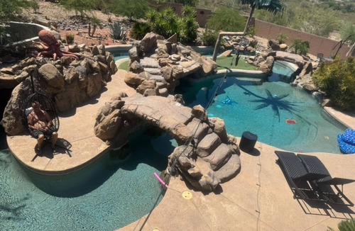 Anthem House | Legendary Desert Oasis -Heated Pool + Spa -Luxury 5BR Retreat Sleeps 12
