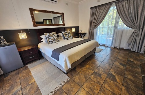 St. Lucia Cabin | Leopard Corner Lodge