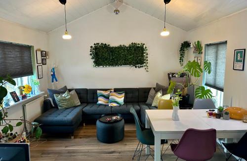 Hafnarfjordur Apartment | Little house in downtown Hafnarfjörður