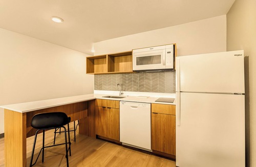 South Park Hotel | LivAway Suites Tucson