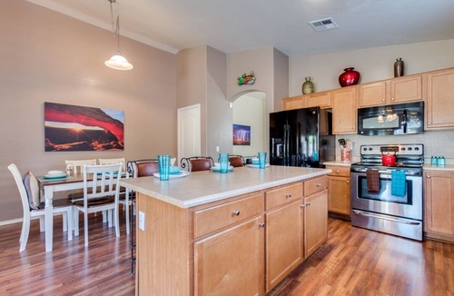 Maricopa House | Livin' la Vida 'copa! Super Home with 4 bedrooms and Pool Table!