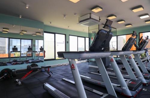 San Isidro Centro Financiero Apartment | Living 110 Suites by Wynwood House