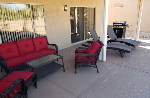 Surprise House | Looking to purchase in Grand? Stay here while you search - SUMMER PRICING!