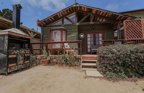 Algarrobo Cabin | Lovely 2-bedroom cabin in Algarrobo perfect for a relaxing getaway