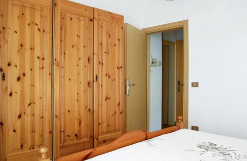 Val Maria-Pur Apartment | Lovely apartment for 4 guests with WIFI, pool, TV, balcony and parking