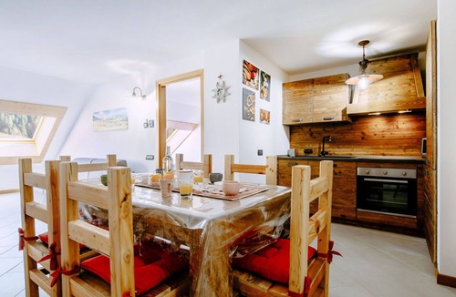 Alba Apartment | Lovely apartment for 5 people with hot tub, WIFI and TV