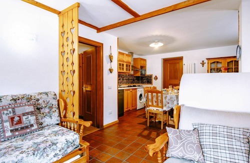 Penia Apartment | Lovely apartment for 6 people with TV and pets allowed