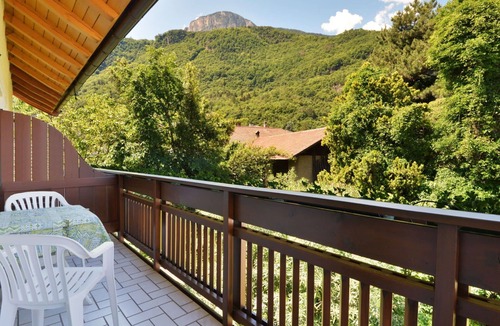 Andriano Apartment | Lovely apartment for 2 people with WIFI, pool, TV and patio