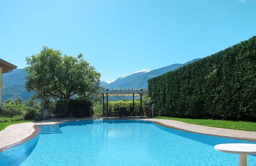 Postal Apartment | Lovely apartment for 3 guests with WIFI, hot tub, pool, A/C, TV, balcony and pets allowed