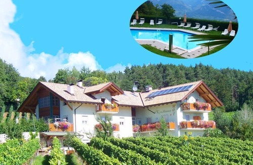 Kurtatsch an der Weinstraße House | Lovely holiday home with pool