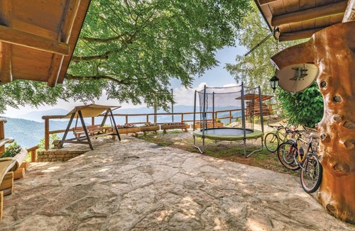 Lamon House | Lovely home in Lamon(BL) with WiFi