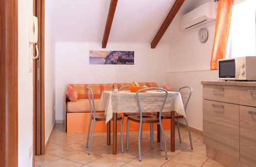 Erchie Apartment | Luana Apartment - Gialu Holiday House