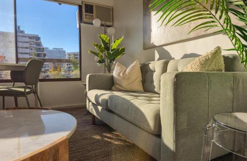 El Golf Apartment | Luminoso y central dpto Duplex en barrio El Golf - Costanera Center