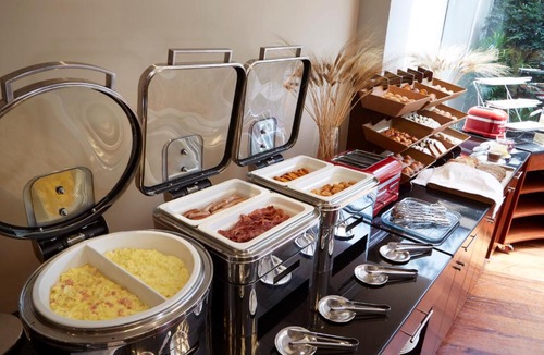 Sector 1 Hotel | LUOXO Hotel