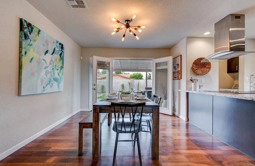 Park Scottsdale Four House | Lux Central Scottsdale Gem w/Hot Tub + Firepit!