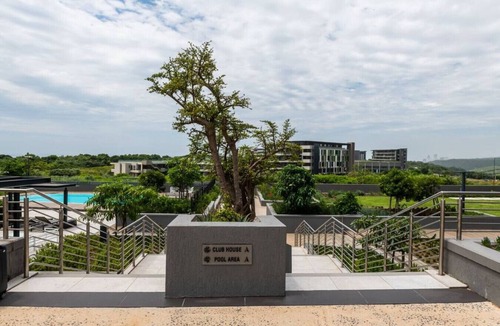 Hillhead Apartment | Lux Holiday Apartment Sibaya W207